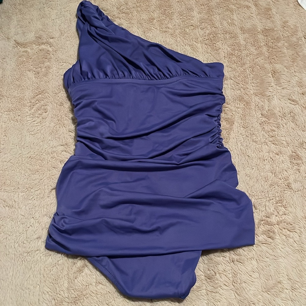 Women’s J Crew One Shoulder Ruched Skirted Swimsuit Purple Size 8 - Picture 2 of 8